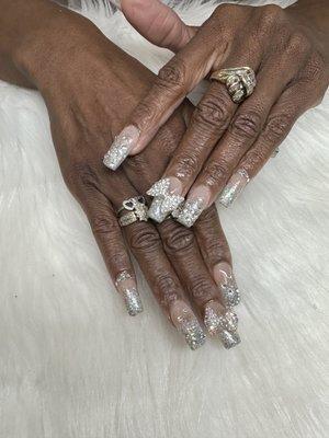 Bling bling nail design