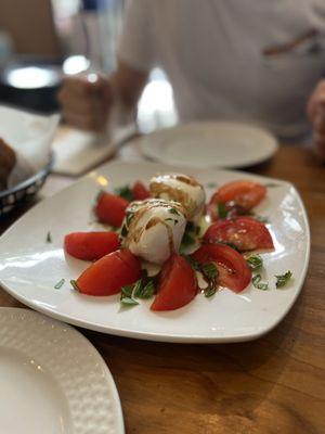 Caprese burrata