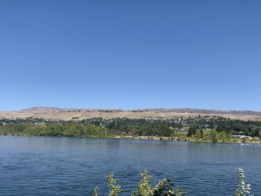 Columbia River and facing East Wenatchee