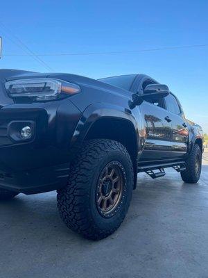 17'' vision rim bfgoodrich tires &leveling kits!! PAYMENT OPTIONS AVAILABLE!