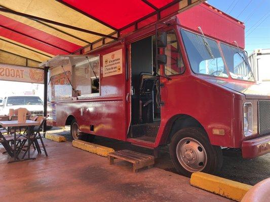 Best shrimp tacos ever. "Don Camarón shrimp food truck"