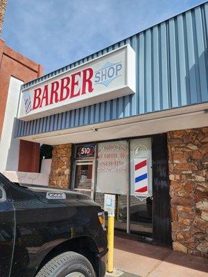 Carlos Barber Shop