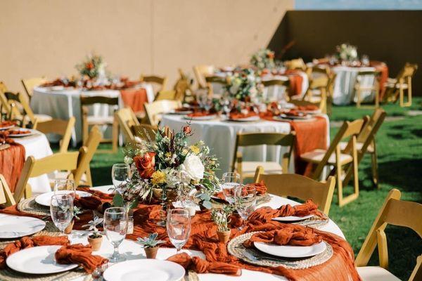 Ivory Linen, China and natural wood chairs