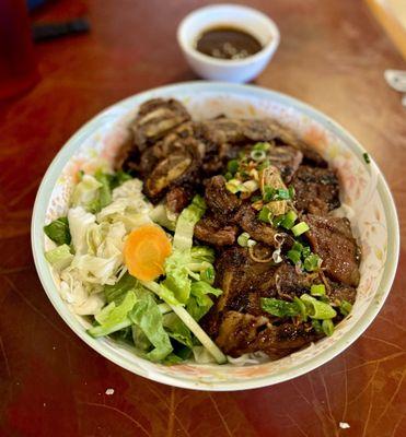 Vermicelli bowl with Korean short ribs