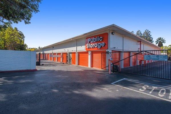 Public Storage