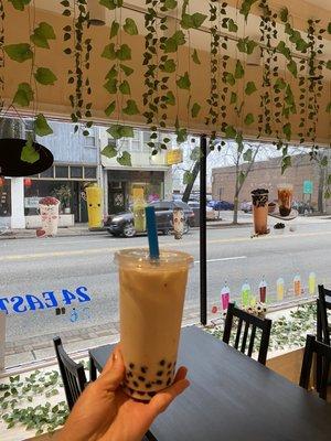 Large Jasmine milk tea 30% sweet