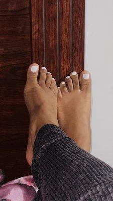 Pretty white toes ‍