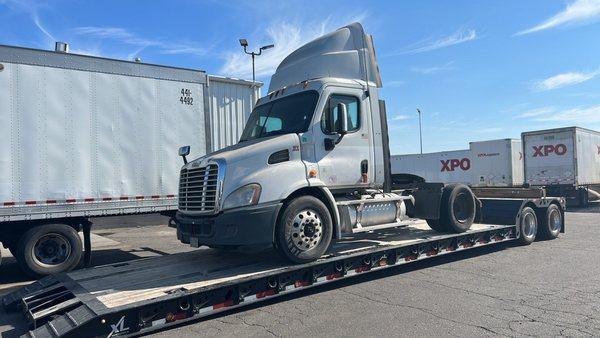 Inopr truck loaded by Dave's Towing Service, Stockton, CA