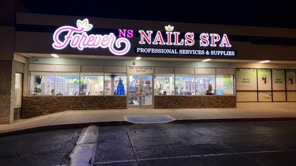 Forever Nails Spa Frontage