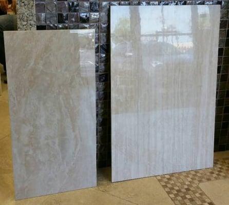 Porcelain tile that looks like onyx and travertine