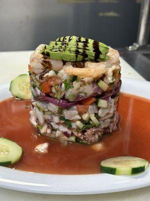 Sea food torre - torre de mariscos