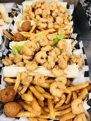 Fried shrimp poboys, need 1,2 or 3?