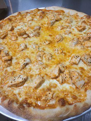 Chicken buffalo pizza