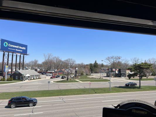 View of Woodward Ave from the upstairs bar