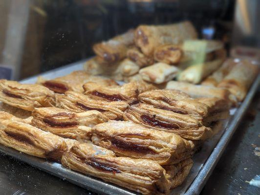 Guava pastries. Instagram: TianTianEats