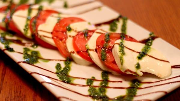 Fresh Tomato Mozzarella Appetizer