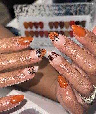 "Feeling gourd-geous with these spooky pumpkin nails!  Who else is ready for Halloween. By Nancy