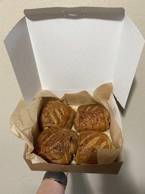 Pain au Chocolat 4-Pack