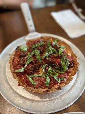 Personal deep dish~ basil & sun dried tomatoes