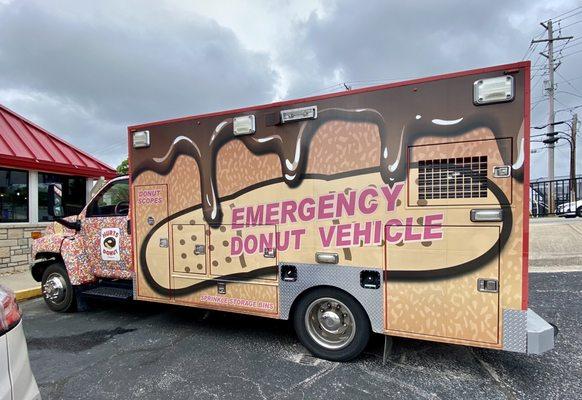 Donut ambulance lol