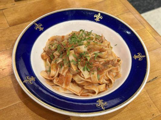 Ragu w/gluten free pasta and no pecorino