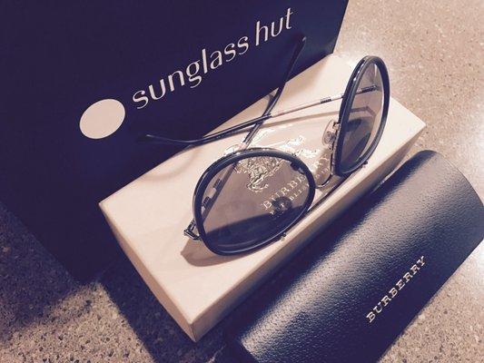 Sunglass Hut