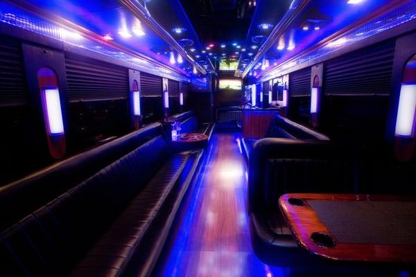 30 Passenger Limo Liner Luxury Party Bus