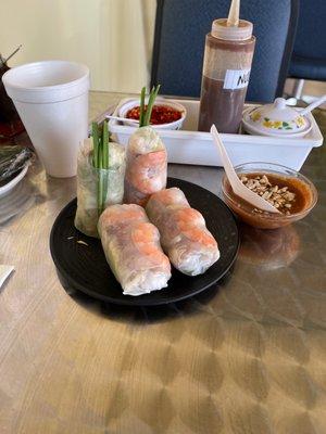 Gõi  cuốn ( spring roll)