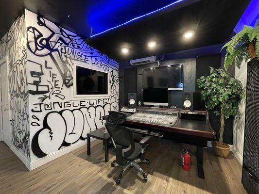 Jungle Life Studio