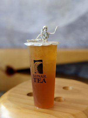 Peach Oolong Tea - Happy Halloween!