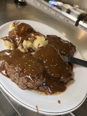 Salisbury steak mashed potatoes and gravy