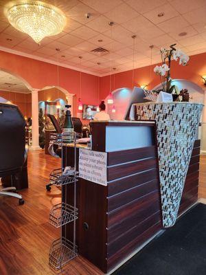 Lovely Nails & Spa