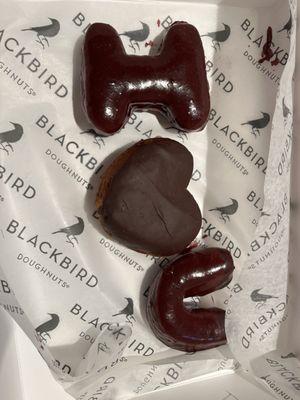 very disappointed with these ugly "valentine special" donuts... nothing like what the advertised on website $21 gone to trash