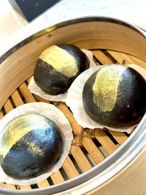 Charcoal gold lava custard bun w/ gold flakes - very good!