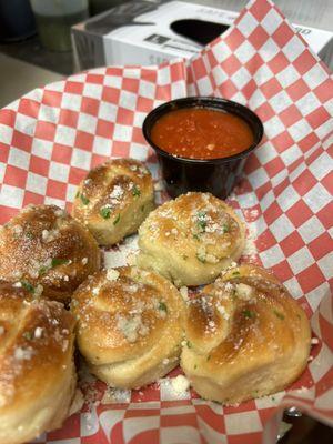 Garlic Rolls with marinara.