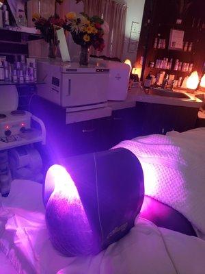 Just the perfect way to end any anti-aging facial after any service.Celluma led therapy.