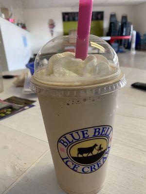 Hot fudge shake