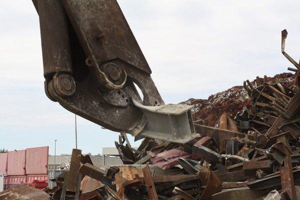 Metal Recycling near North Hollywood, Los Angeles, CA.