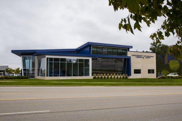 Front view of branch from across the street on State Street.