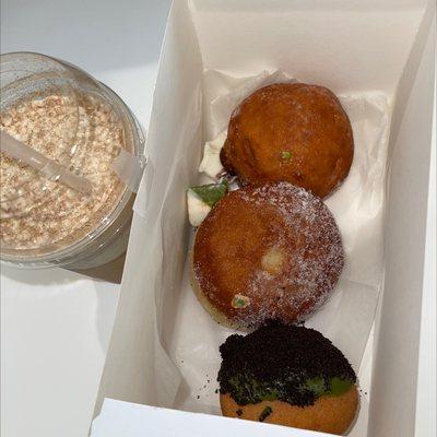 Pumpkin Spice Frap, Matcha Mochisada (bottom), Matcha Brioche, Nutella Brioche.