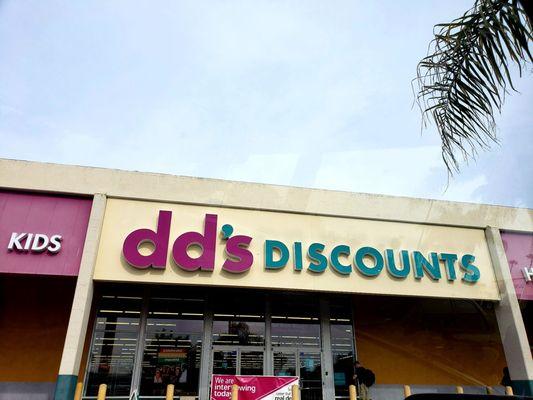 dd's DISCOUNTS