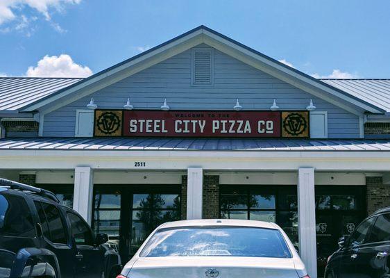 Steel City Pizza Co. Carnes Crossroads