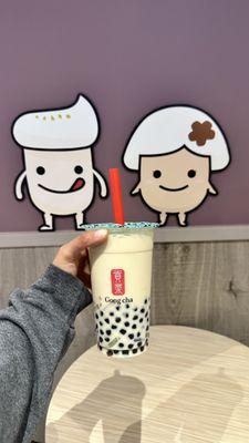 Peach Oolong Milk Tea Cold with boba and coconut jelly