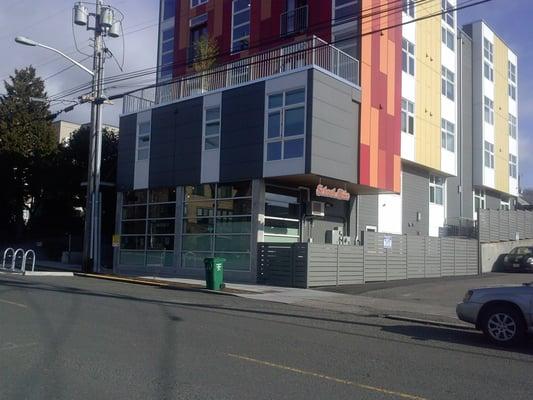 The brand new School of Bike in Wallingford, Seattle! With a really small sign!