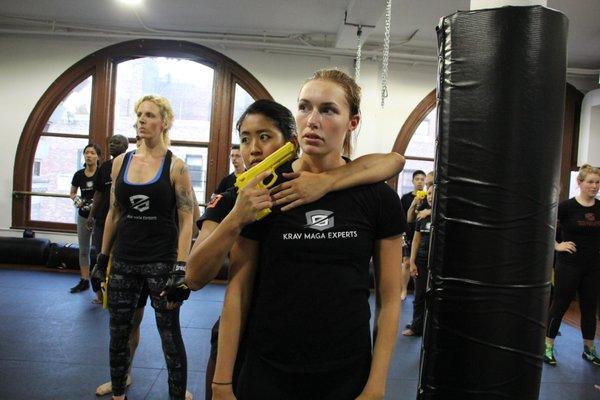 Krav Maga - Gun defense