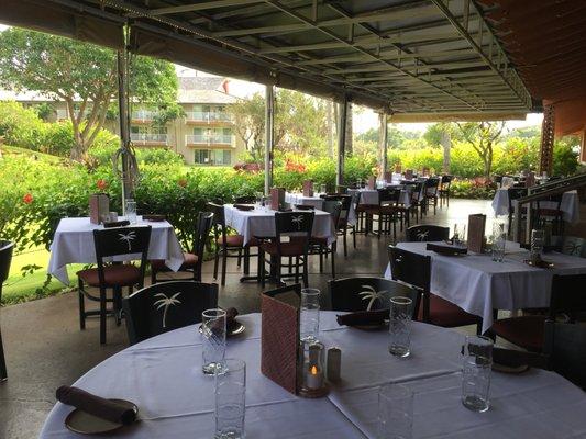 Open air Lanai portion of dining room