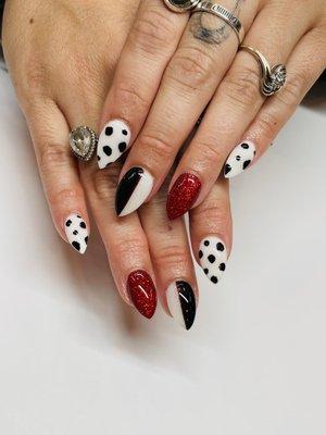 Cruella de Vil nails