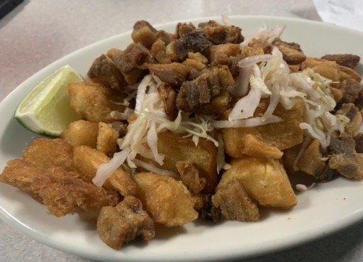 Yuca con Chicharrones