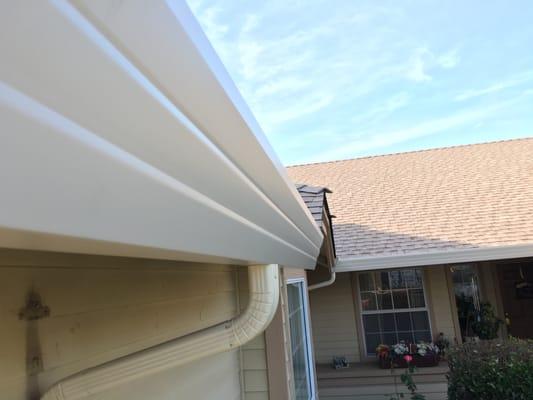 7" Seamless gutters with new downspouts. -Turlock, CA