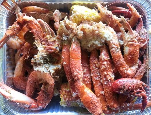 Combo Platter Snow Crab Legs. Blue Crab, Shrimp, Crayfish, Corns and potatoes.